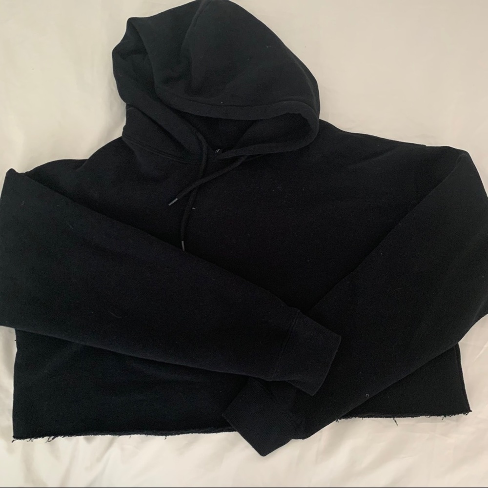 URBAN OUTFITTERS Cropped Hoodie